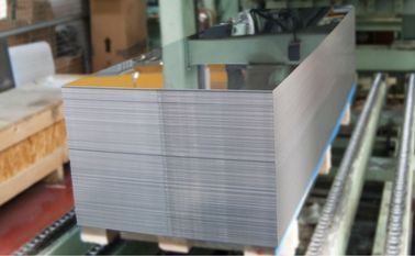 China Hitzeschild-dünnes Aluminiumpolierblatt durch Stranggießen 1100 1050 1060 3003 5052 6061 fournisseur