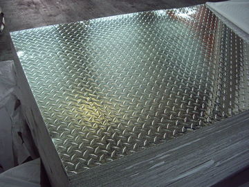 China Für nicht Beleg-die Aluminiumschritt-Platte, die 1220mmx2440mm hölzerne Palette ausbreitet fournisseur