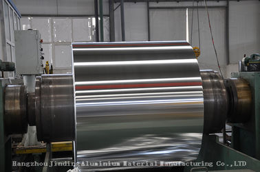 China Zusammengesetztes Rohr-industrielle Aluminiumfolie-riesige Rolle 8011 HO nach Maß fournisseur